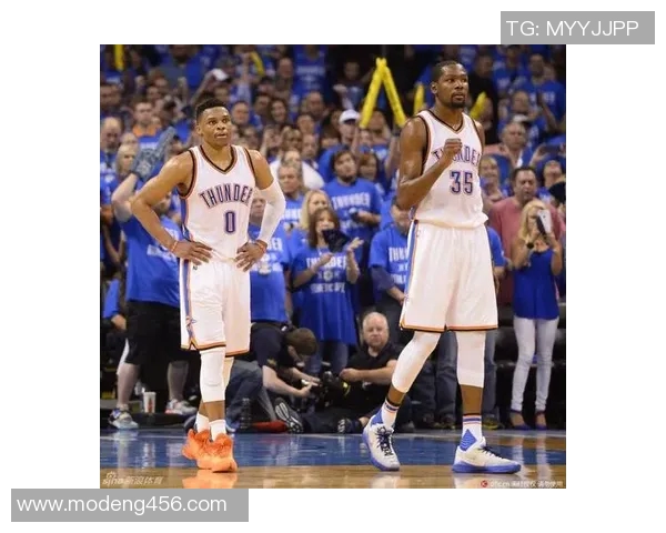 勇士与雷霆半决赛激战正酣谁能晋级总决赛争夺荣耀